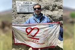 صعود به قله دماوند توسط متخصص بیهوشی مرکز قلب تهران 