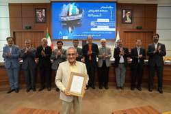 تقدیر از گروه آموزشی بیماری‌های  قلب و عروق دانشگاه علوم پزشکی تهران به عنوان برترین گروه آموزشی بالینی