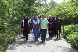 تور سلامت بیماران قلبی مرکز قلب تهران در باغ گیاه شناسی