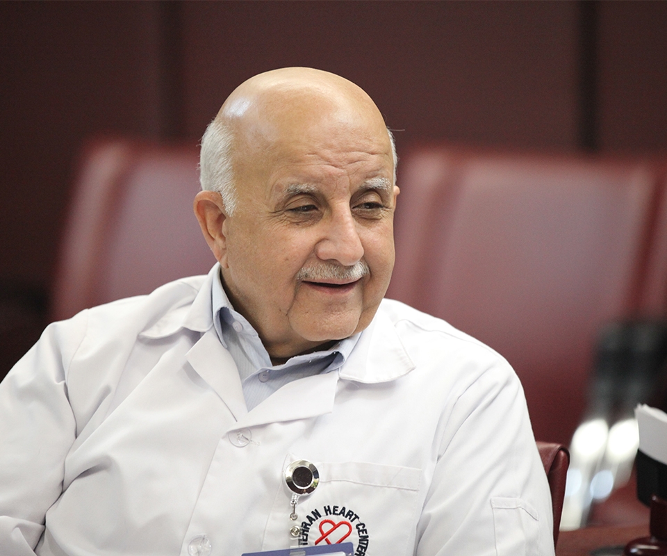 گفتگویی کوتاه با رئیس مرکز قلب تهران به مناسبت روز کارگر