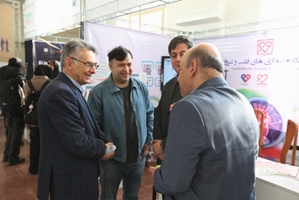 حضور پررنگ پژوهشکده بیماری های قلب و عروق در جشنواره پژوهشی دانشگاه علوم پزشکی تهران